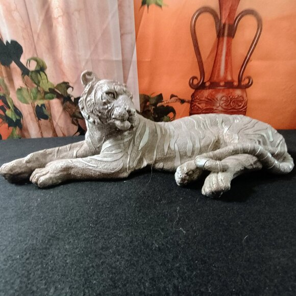 EUC: Silver Stunning Tiger Sze see decription Statues Home Decor Set of 2 - Picture 5 of 9